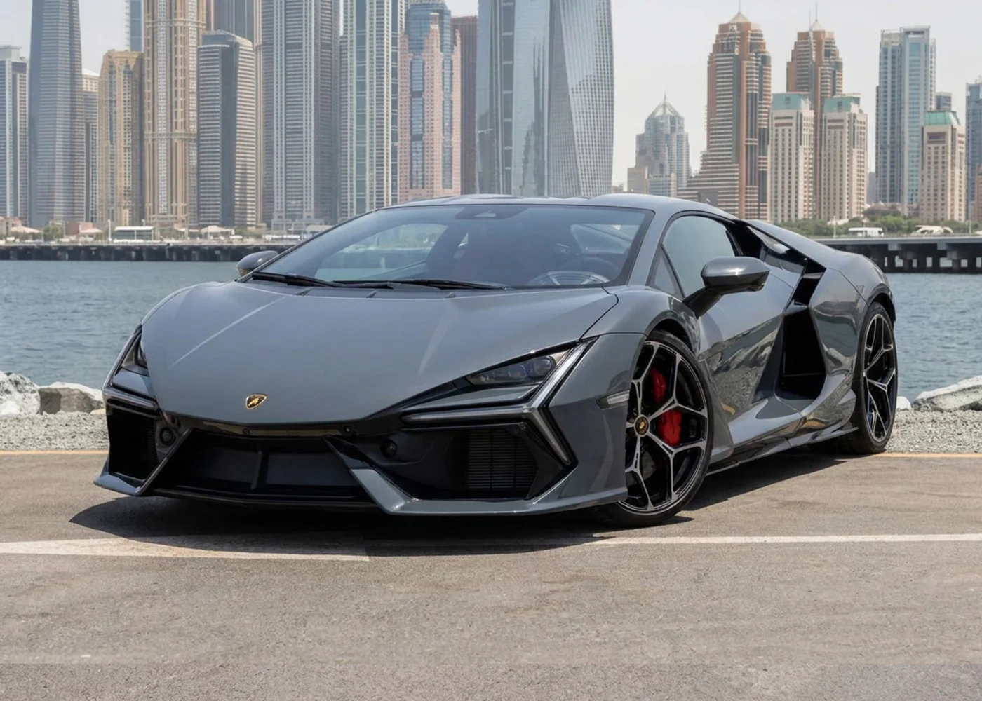 Lamborghini Revuelto
